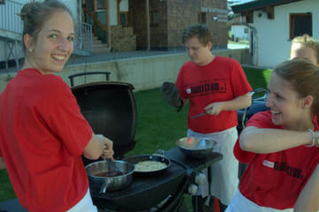 Grillen mit der 3 HT im Sonnenhof Bild 25